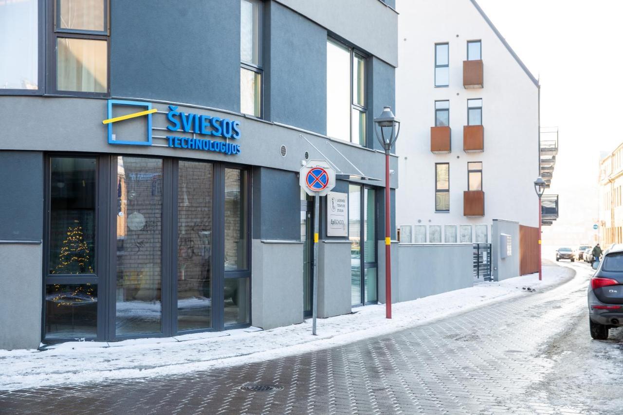 Luxurious Blue&Yellow Apartment In Kaunas Center Экстерьер фото